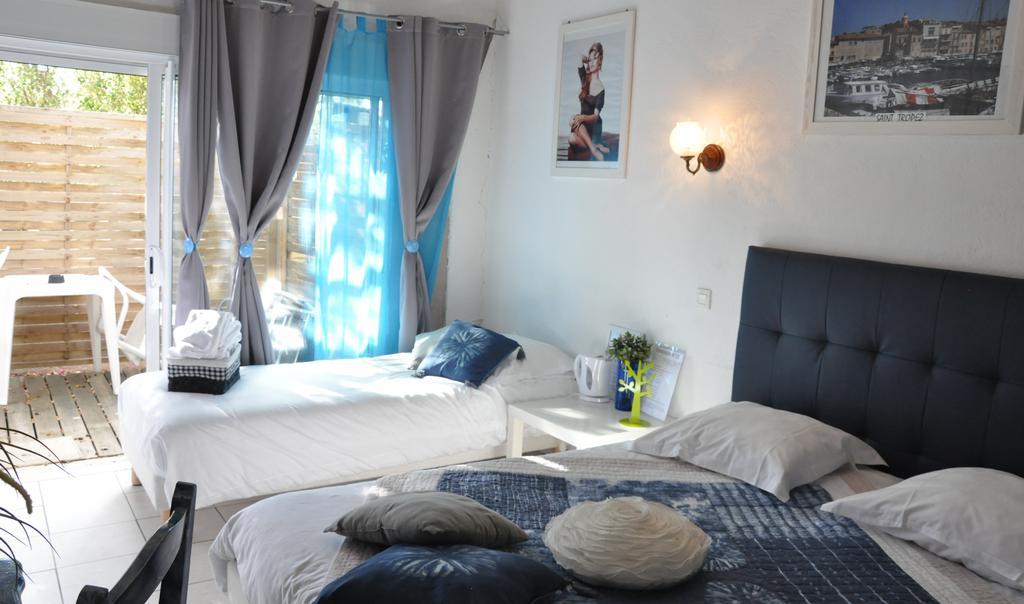 Hotel Les Mimosas Bormes-les-Mimosas Zimmer foto